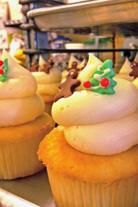 Winter Cupcakes from The Able Baker Winter Cupcakes